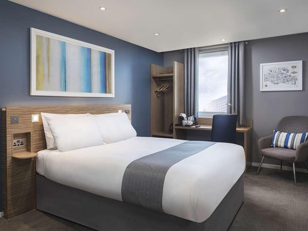 Travelodge London Central Bank Habitación foto