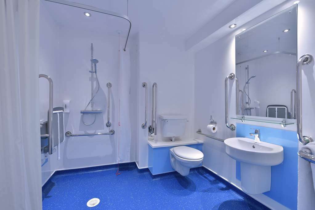 Travelodge London Central Bank Habitación foto